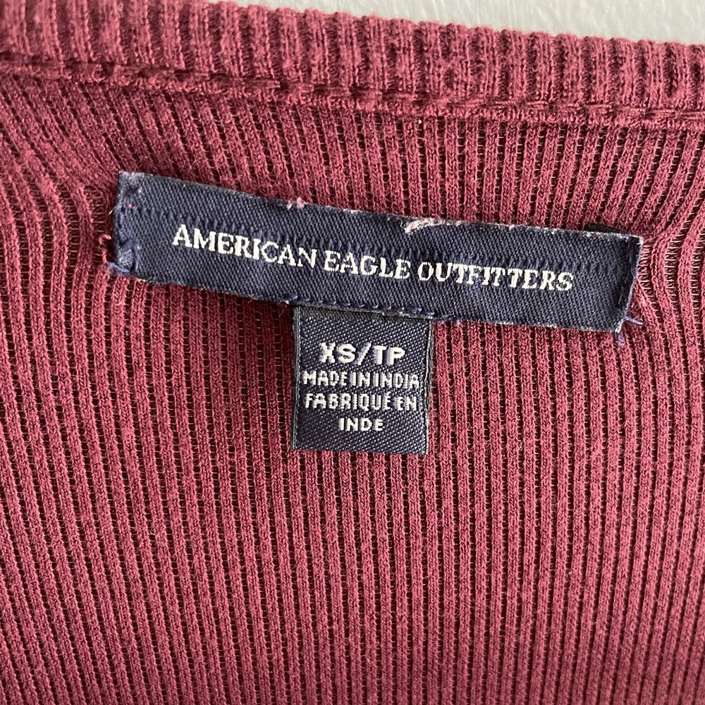 American Eagle Cropped Mid Sleeve - Picture 3 of 4